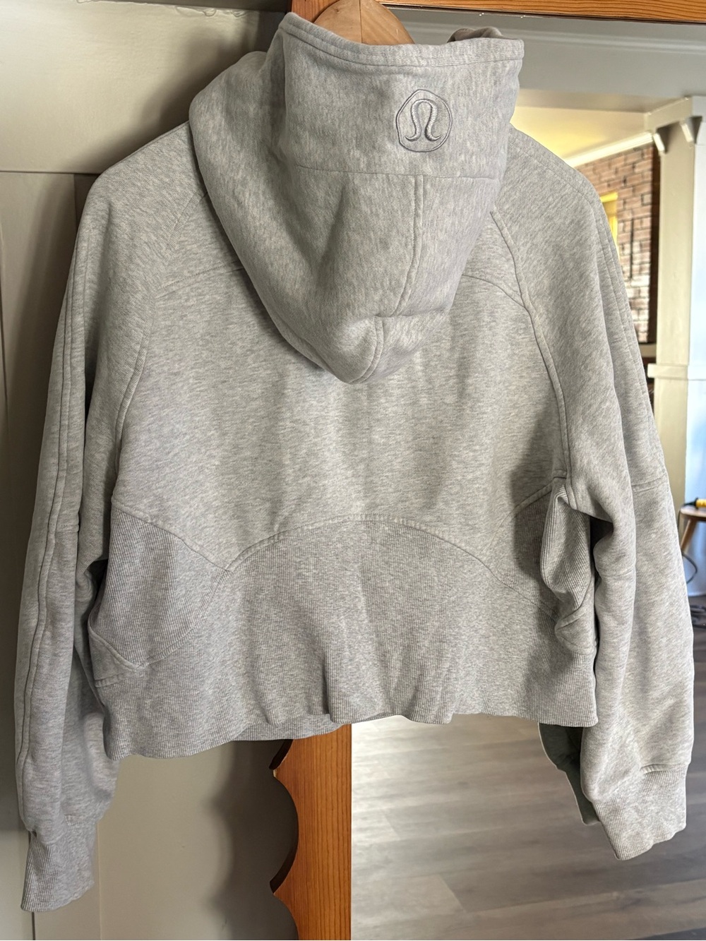 lululemon athletica Light Gray Cropped Half-Zip Hoodie - Picture 8 of 9